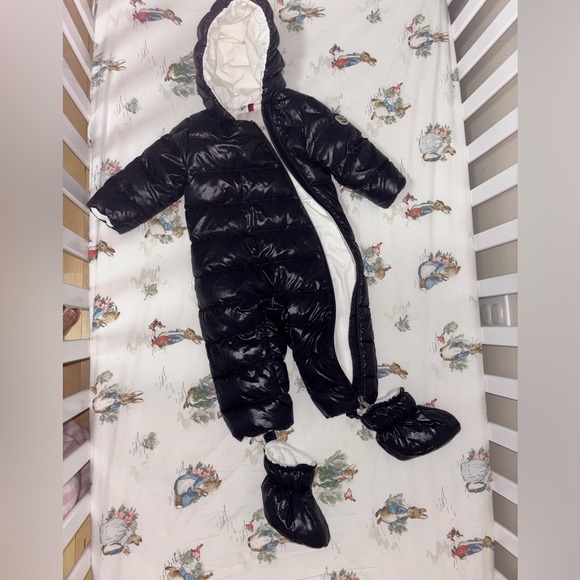 Baby Moncler Snowsuit with booties - Picture 3 of 4